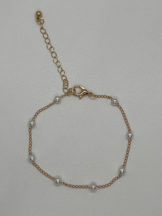 Gold Bracelet with Pearls